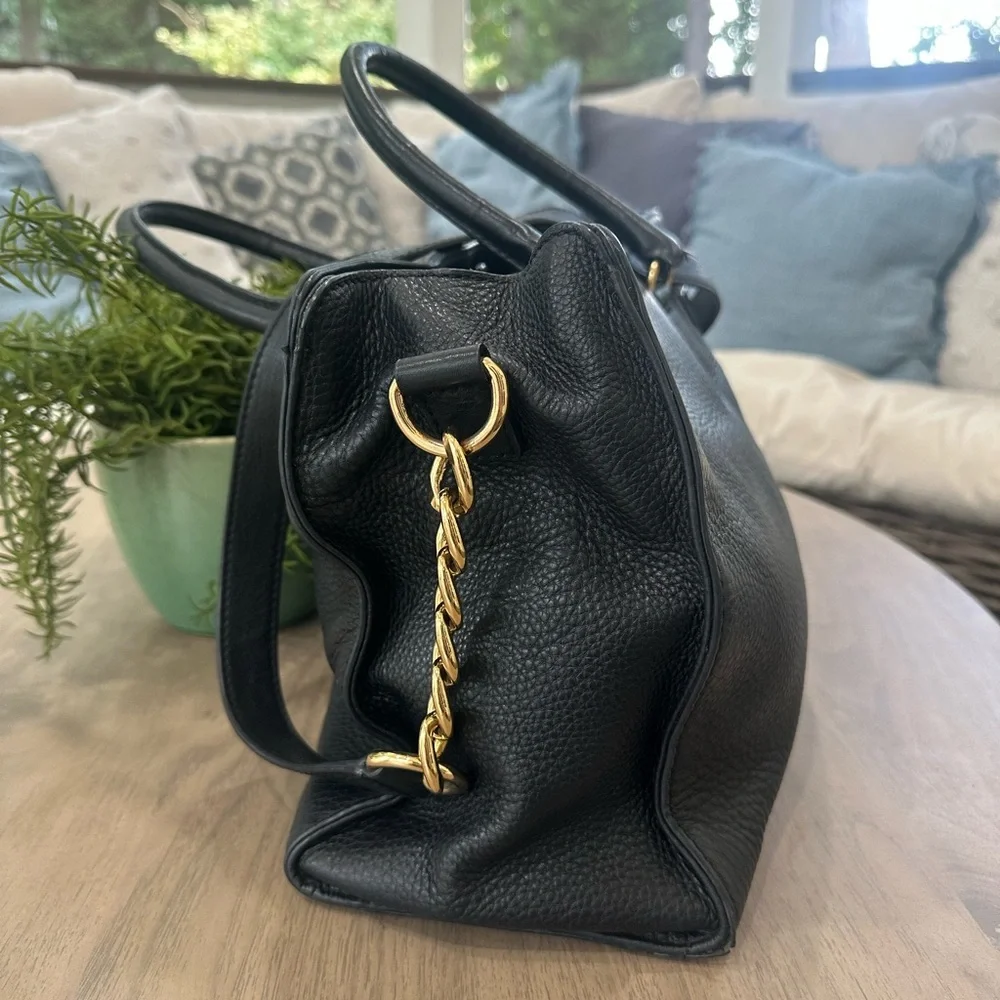 MICHAEL KORS Black Leather East/West Hamilton Tote